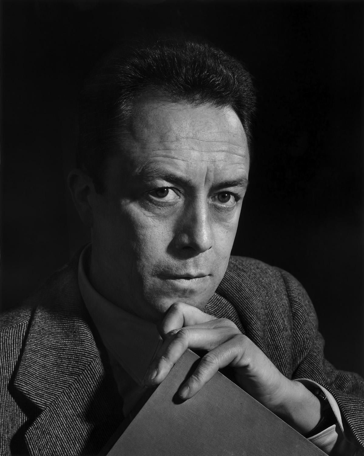 http://a10.idata.over-blog.com/2/04/62/62/Trombinoscope-D/Ectac.Albert-Camus.01.jpg