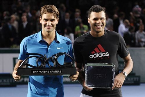 http://a10.idata.over-blog.com/500x335/4/24/68/90/roger-federer-vainqueur-de-paris-bercy-et-son-adversaire-jo.jpg