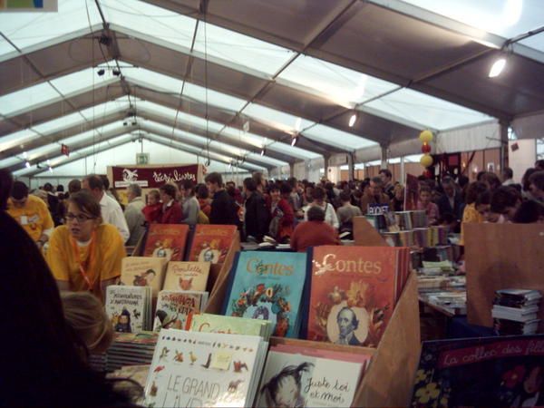 http://a10.idata.over-blog.com/600x450/0/12/62/17/25emeh.2006stand.jpg