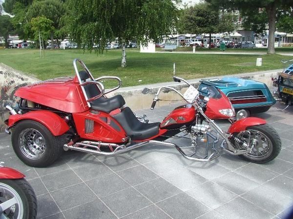 custom custom